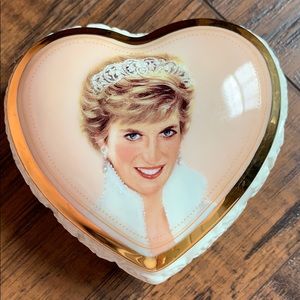 " Diana Queen Of Our Hearts " Music Box
